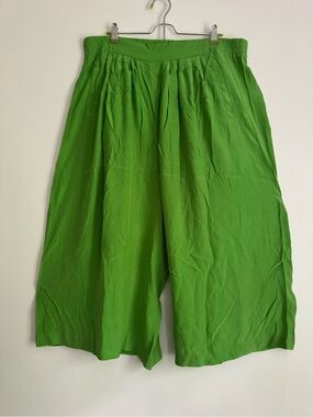 100% silk Apple Green Cropped Wide Leg pants w/pockets! colorful minimalist, L
